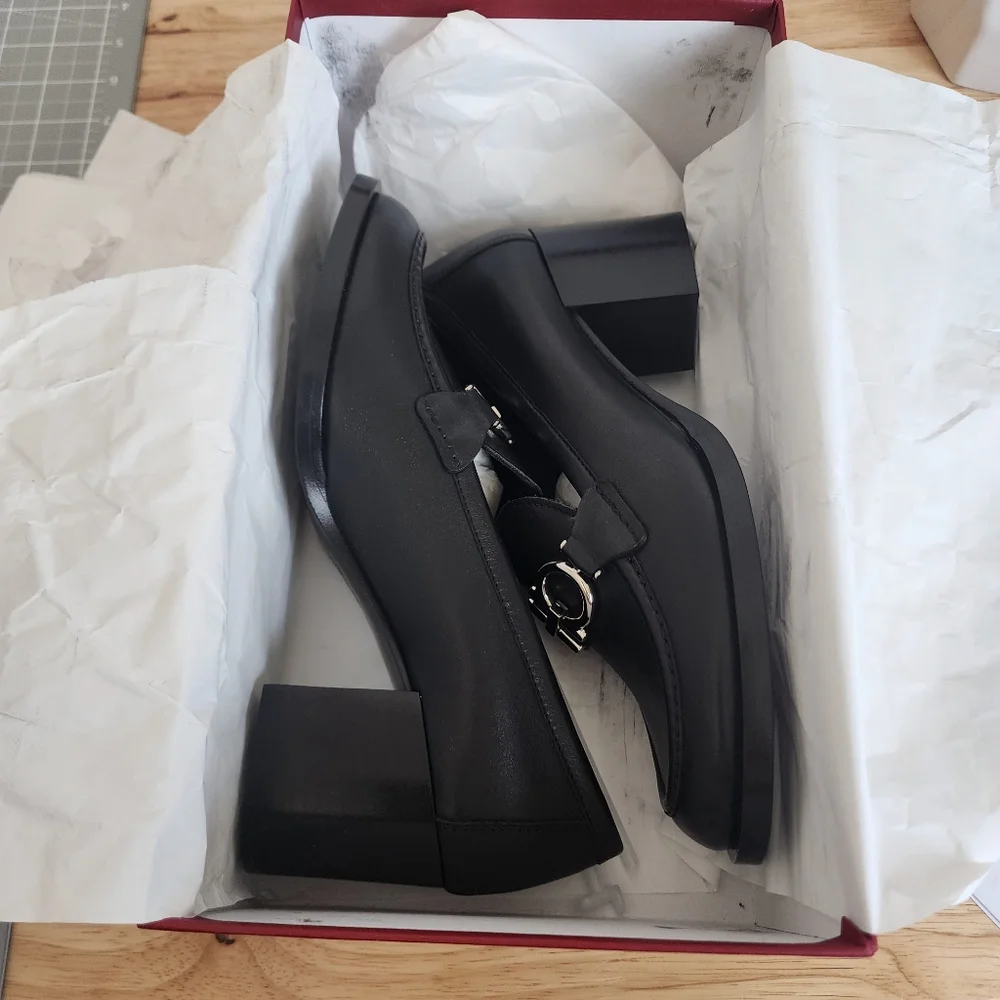 Ferragamo Rolo heel - Picture 8 of 11